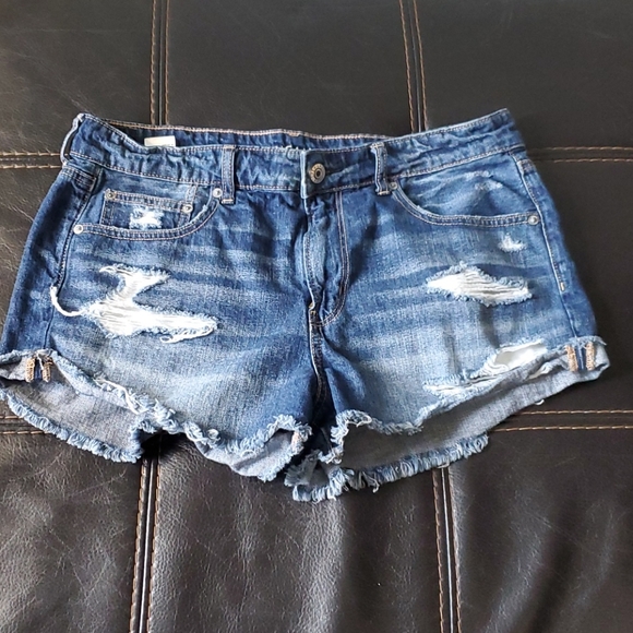 American Eagle Outfitters Pants - American Eagle Distressed Shorts Daisy Dukes